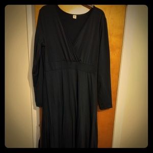 Xl long sleeve navy blue dress. VERY FLATTERING!
